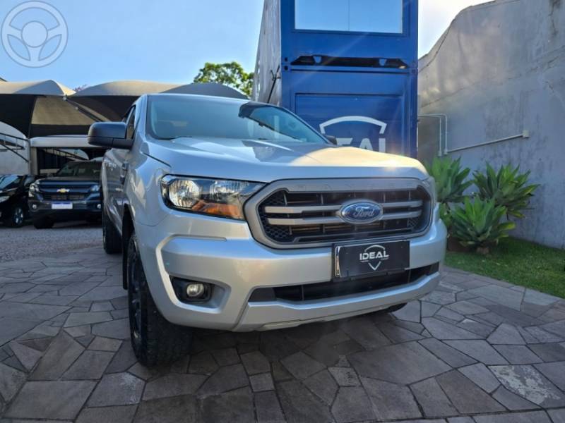 FORD - RANGER 2.2 XLS 4X2 CD 16V DIESEL 4P AUTOMÁTICO - 2020/2020 - BRANCA - R$ 134.900,00