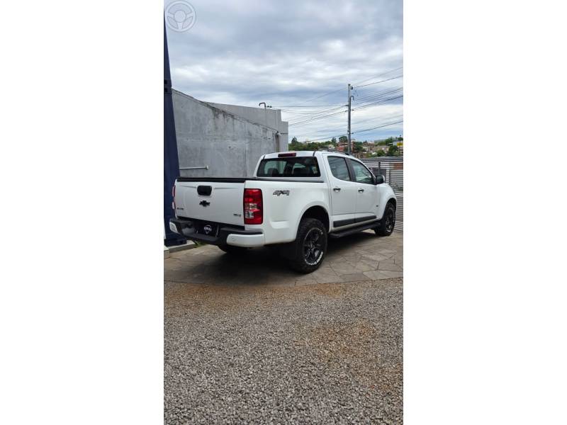 CHEVROLET - S10 2.8 LT 4X4 CD 16V TURBO DIESEL 4P AUTOMÁTICO - 2019/2019 - BRANCA - R$ 145.900,00