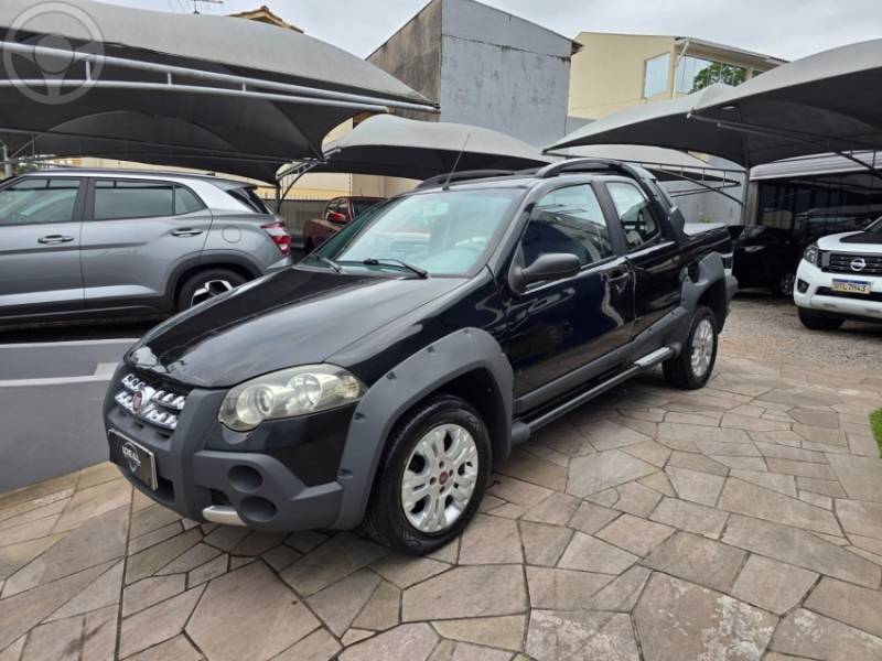 FIAT - STRADA 1.8 MPI ADVENTURE CD 16V FLEX 2P MANUAL - 2011/2011 - PRETA - R$ 47.900,00