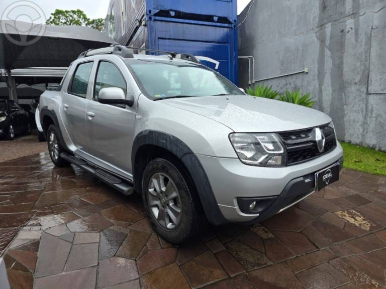 RENAULT - DUSTER OROCH 2.0 16V FLEX DYNAMIQUE AT 4P AUTOMÁTICO - 2020/2020 - PRATA - R$ 83.900,00