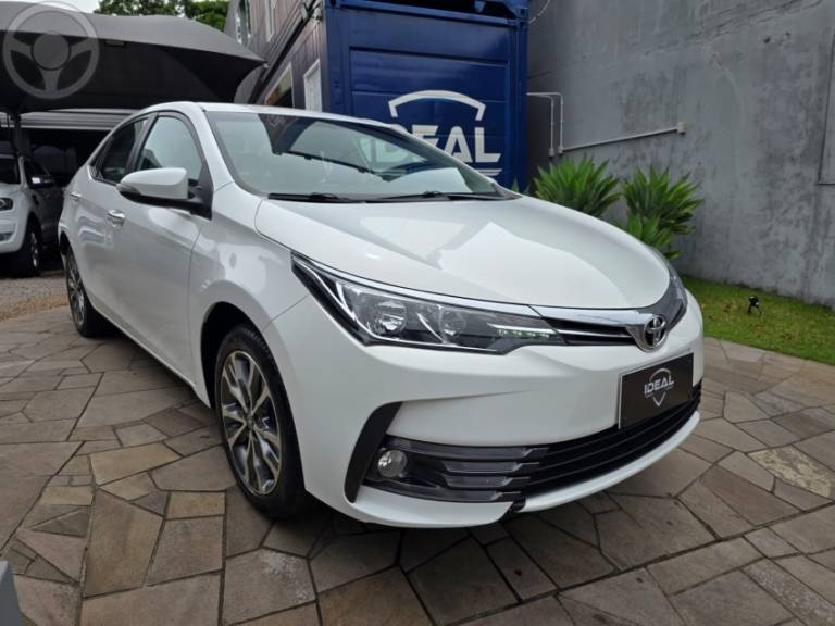 TOYOTA - COROLLA 2.0 XEI 16V FLEX 4P AUTOMÁTICO - 2018/2018 - BRANCA - R$ 99.900,00