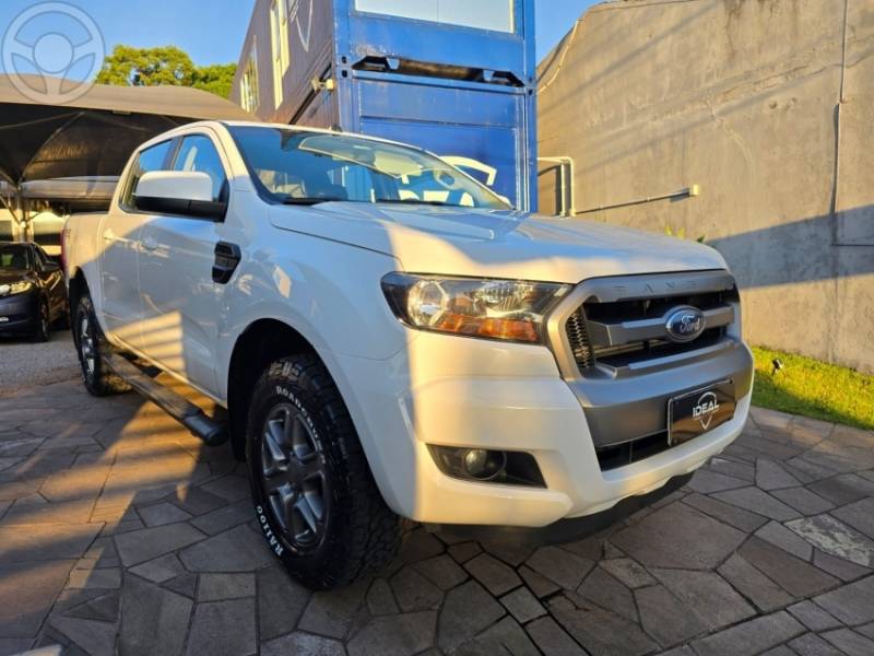 FORD - RANGER 2.2 XLS 4X4 CD 16V DIESEL 4P AUTOMÁTICO - 2019/2019 - BRANCA - R$ 134.900,00