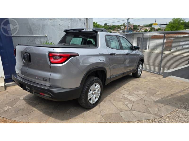 FIAT - TORO 1.3 ENDURANCE T270 4X2 16V FLEX 4P AUTOMÁTICO - 2022/2022 - GRAFITE - R$ 107.900,00