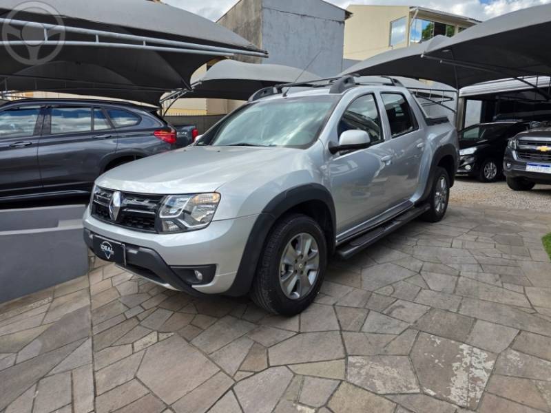 RENAULT - DUSTER OROCH 2.0 16V FLEX DYNAMIQUE AT 4P AUTOMÁTICO - 2020/2020 - PRATA - R$ 83.900,00