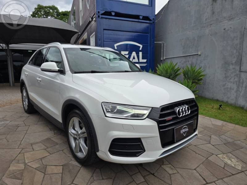 AUDI - Q3 2.0 TFSI AMBIENTE QUATTRO 4P S TRONIC - 2015/2016 - BRANCA - R$ 99.900,00