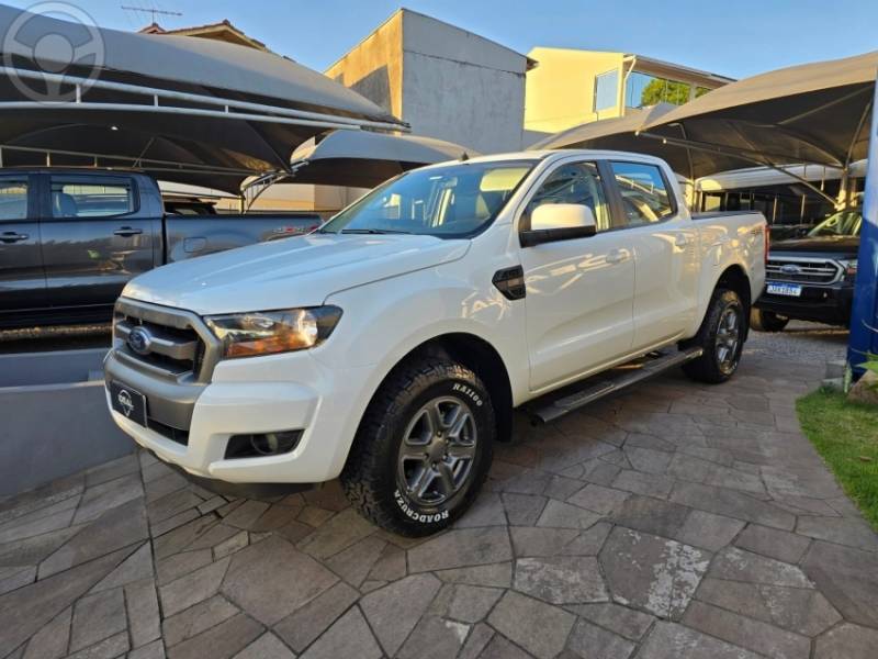 FORD - RANGER 2.2 XLS 4X4 CD 16V DIESEL 4P AUTOMÁTICO - 2019/2019 - BRANCA - R$ 134.900,00