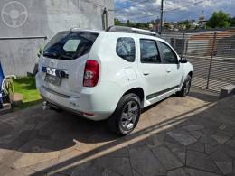 RENAULT - DUSTER 2.0 DYNAMIQUE 4X2 16V FLEX 4P MANUAL - 2014/2014 - BRANCA - R$ 56.900,00