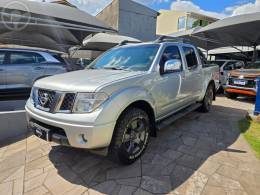 NISSAN - FRONTIER 2.5 LE 4X4 CD TURBO ELETRONIC DIESEL 4P AUTOMÁTICO - 2013/2013 - CINZA - R$ 89.900,00