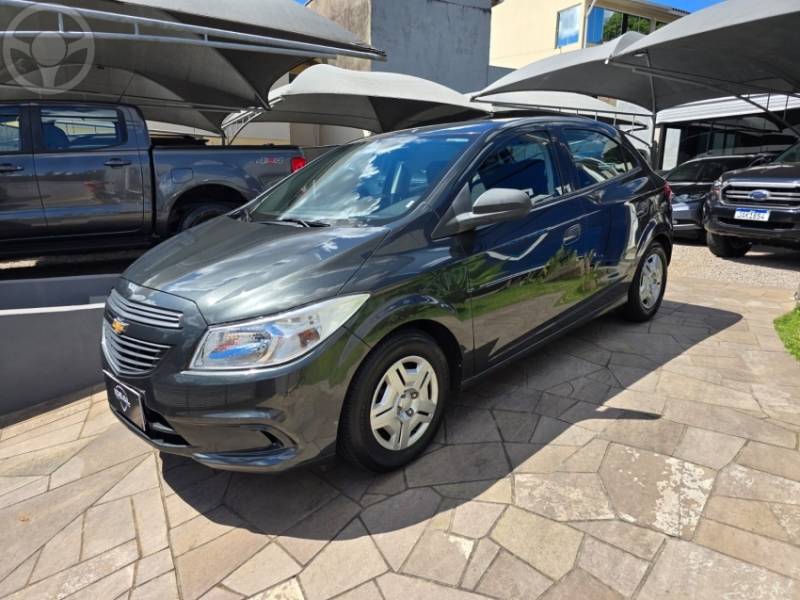 CHEVROLET - ONIX 1.0 MPFI JOY 8V FLEX 4P MANUAL - 2018/2018 - GRAFITE - R$ 49.900,00